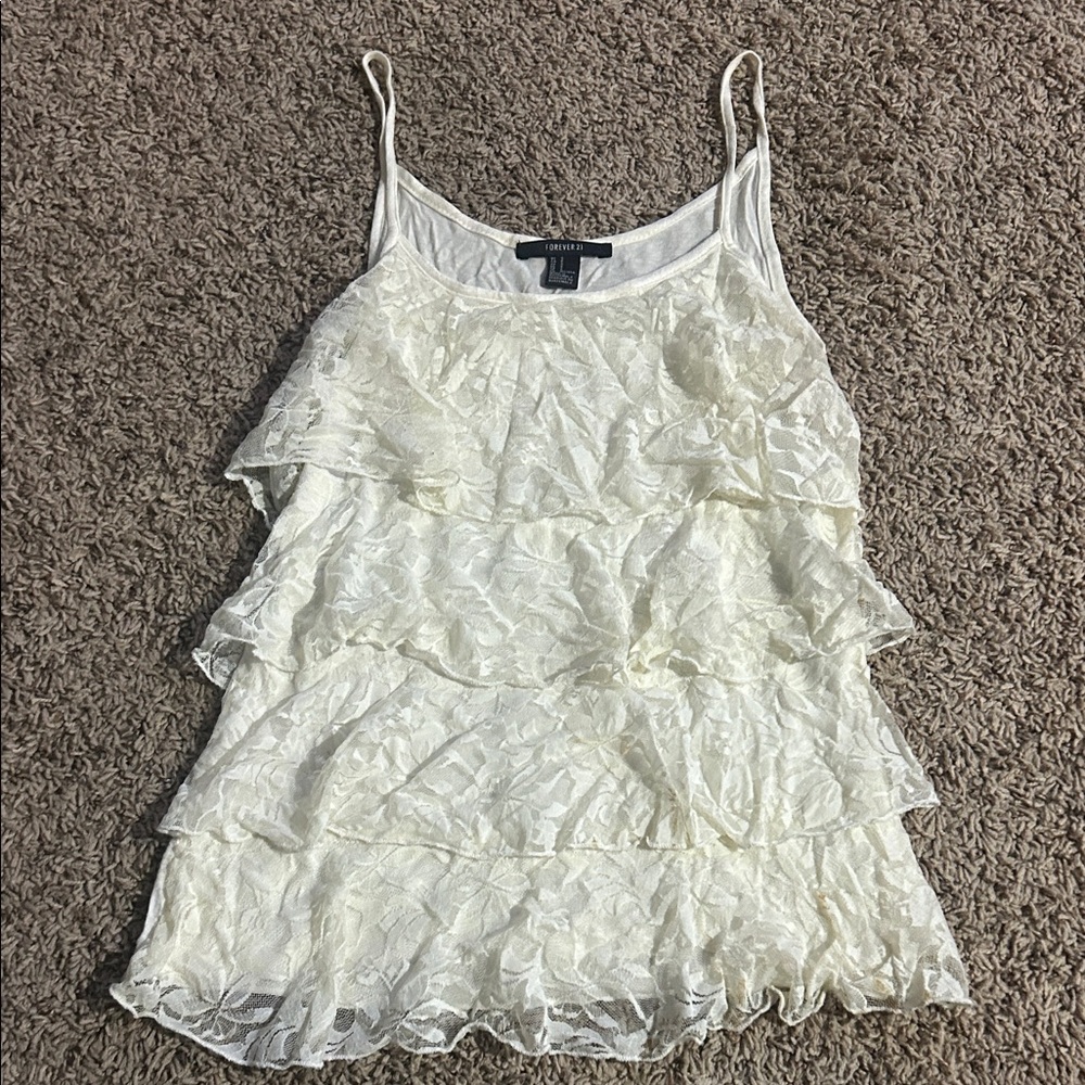 Elegant White Lace Tiered Women's Top
